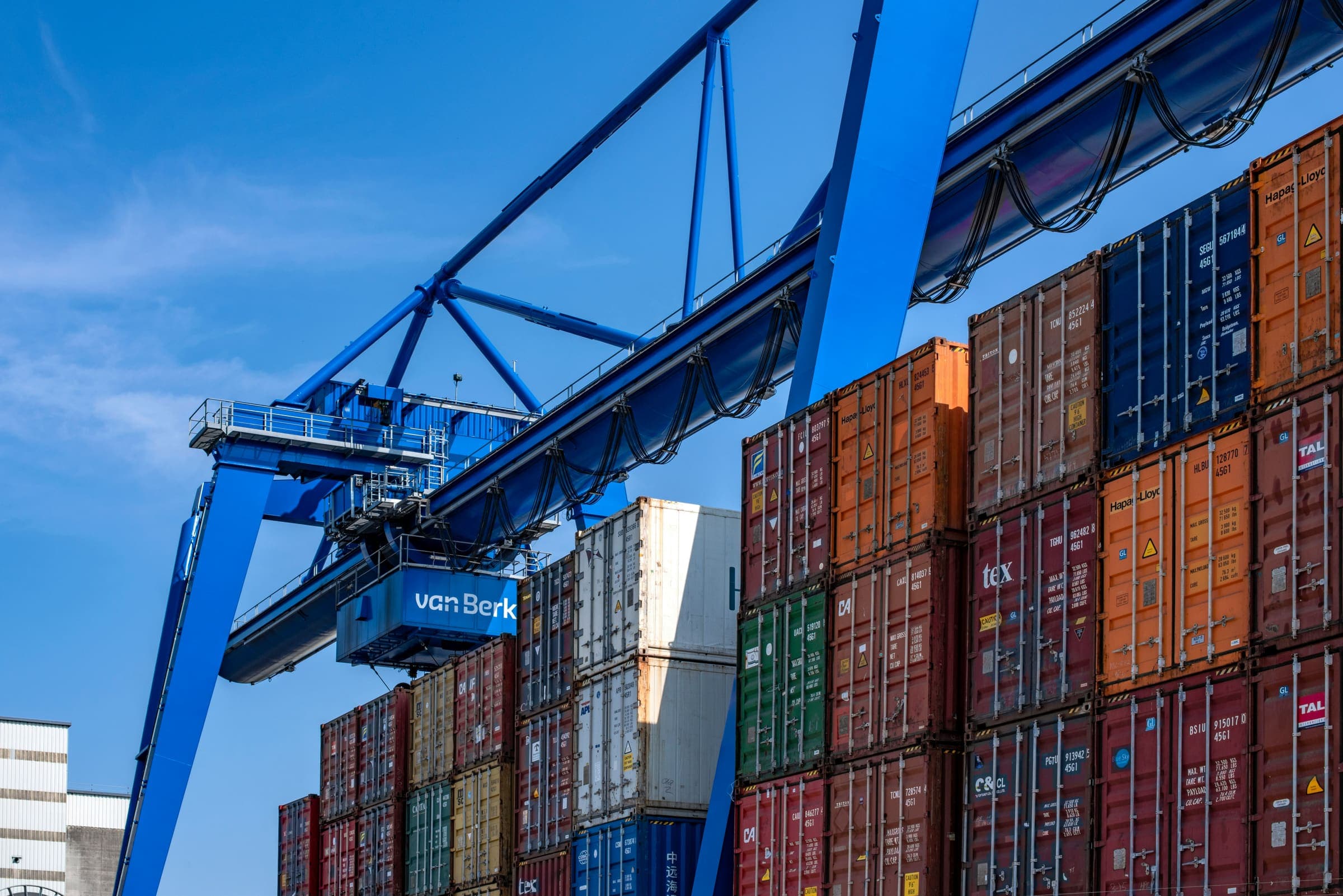 Cargo Handling 4