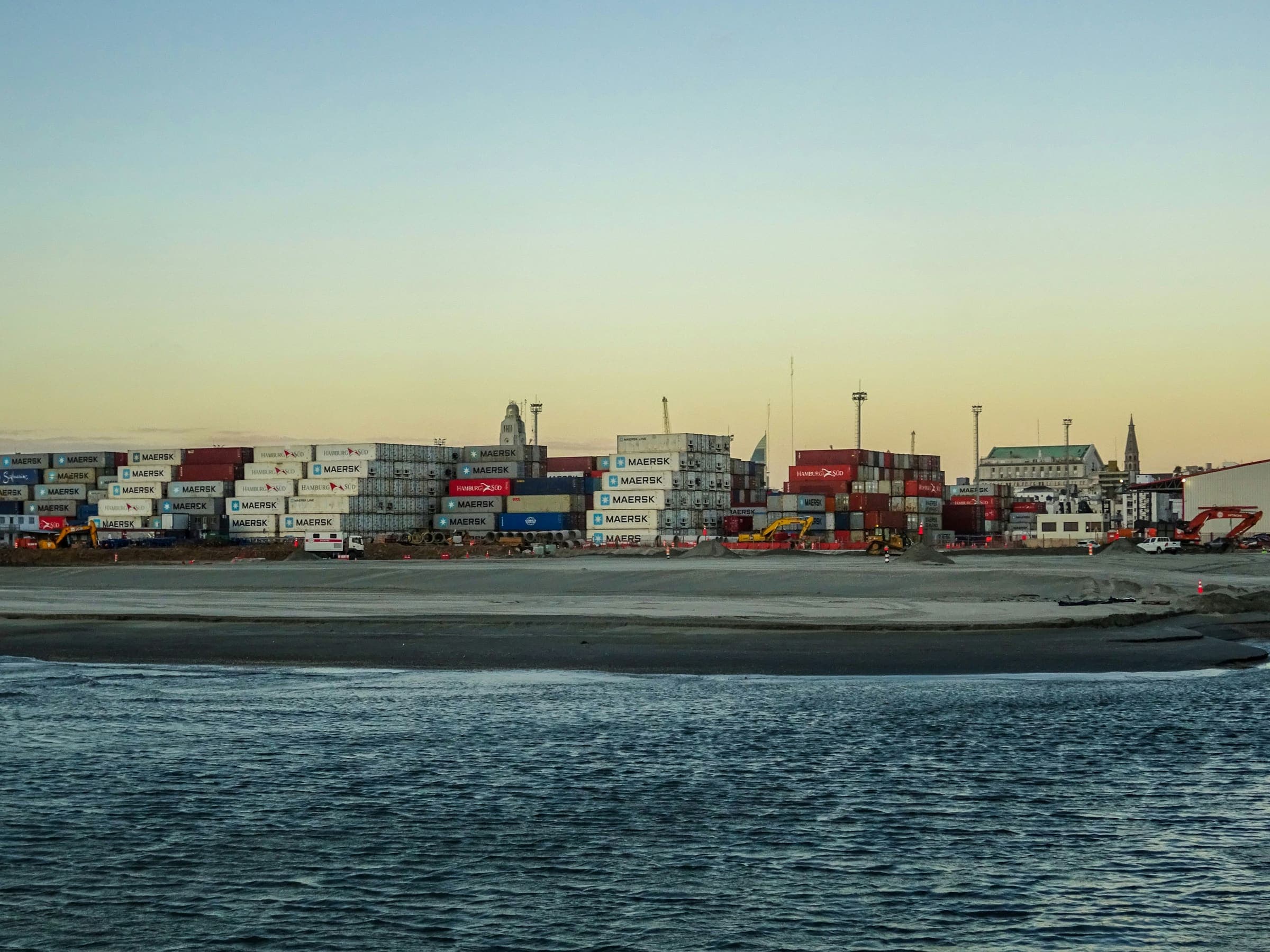Global Shipping 12