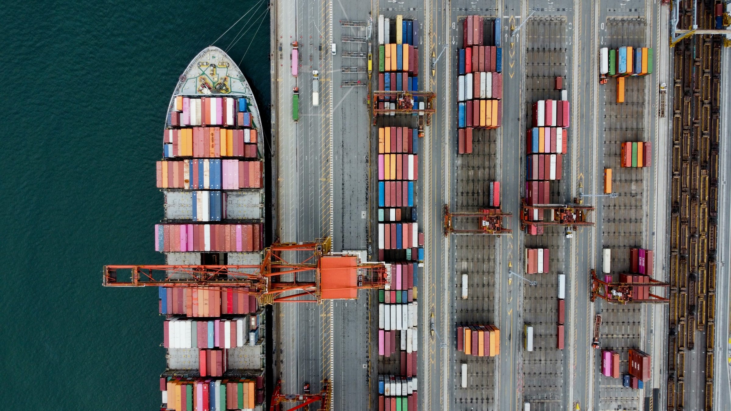 Understanding Cross-Stuffing & Door-to-Door Logistics Solutions